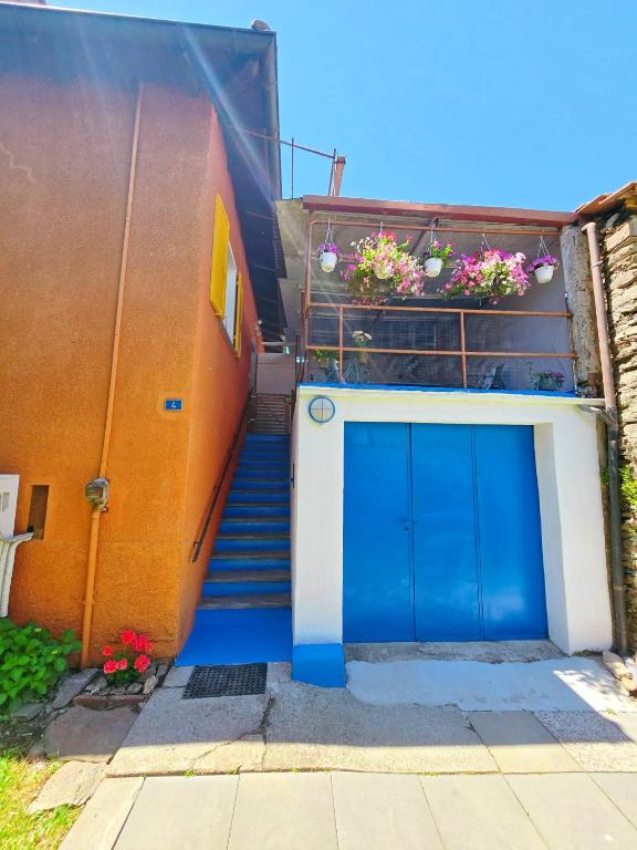 Casa Orange - B&B Cadenazzo