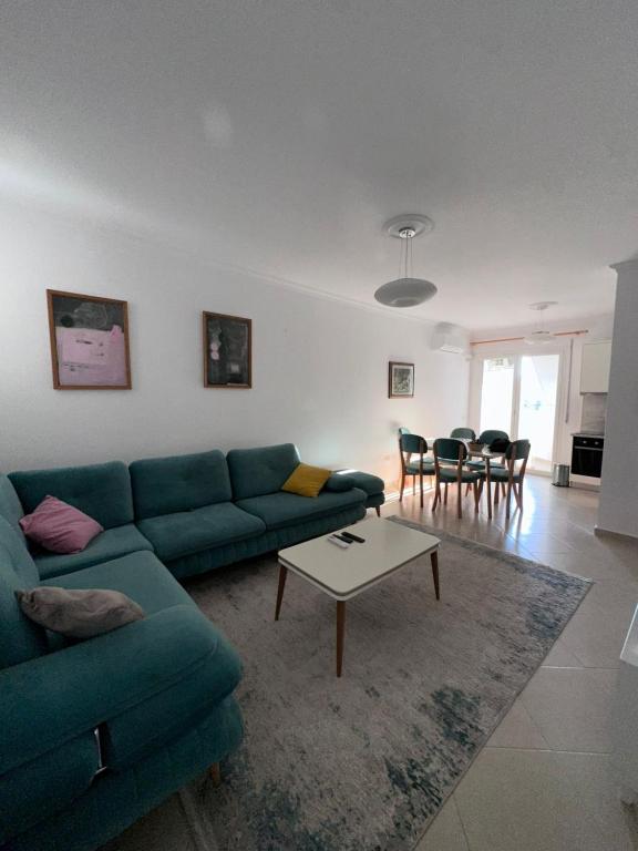 Apartment near Lungo Mare beach - B&B Vlore