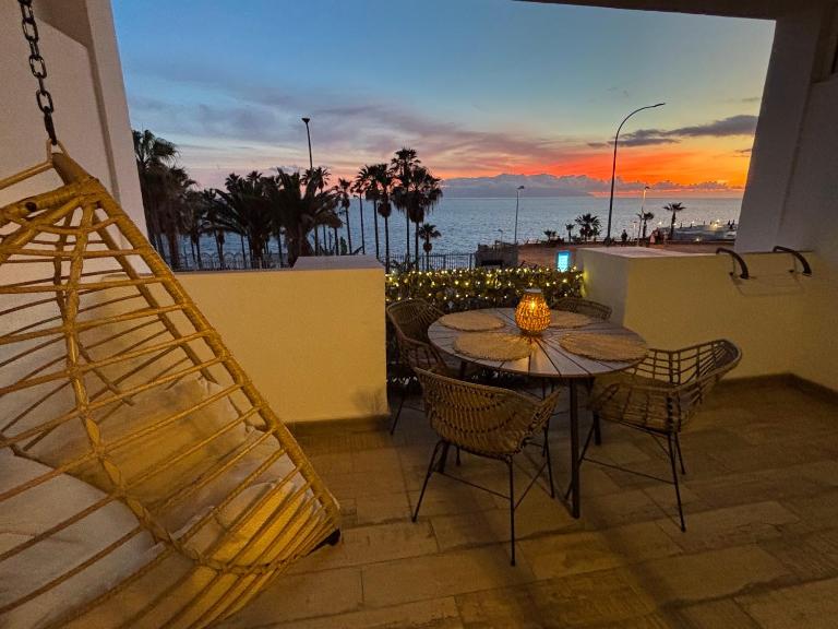Callao Sunset Home - B&B Callao Salvaje