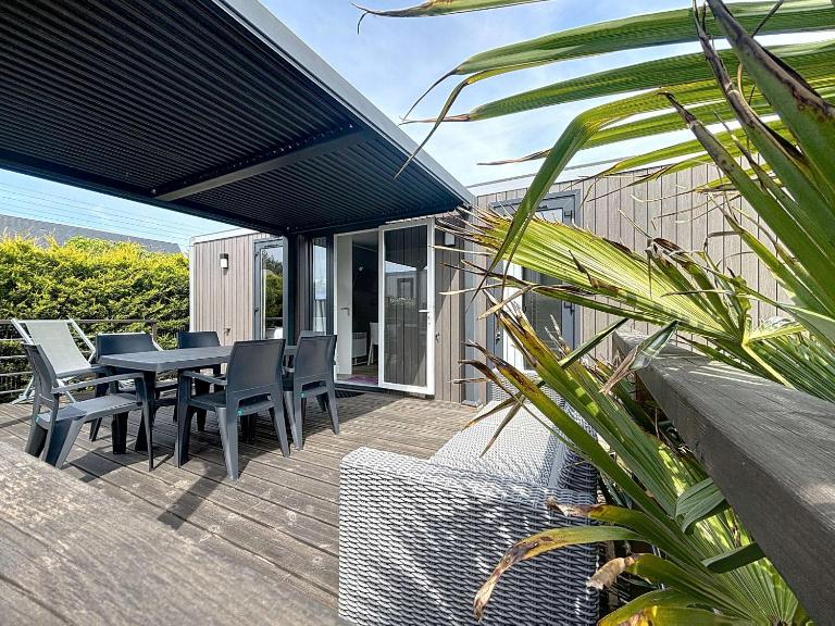 Mobil-home Grand Confort: 2 ch, piscine, plage à 200m, parking, wifi - FR-1-361A-96 - B&B Jullouville