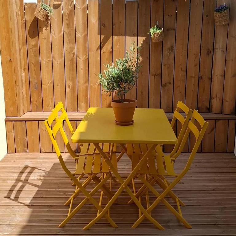 le 4 côté Ardèche - B&B Viviers