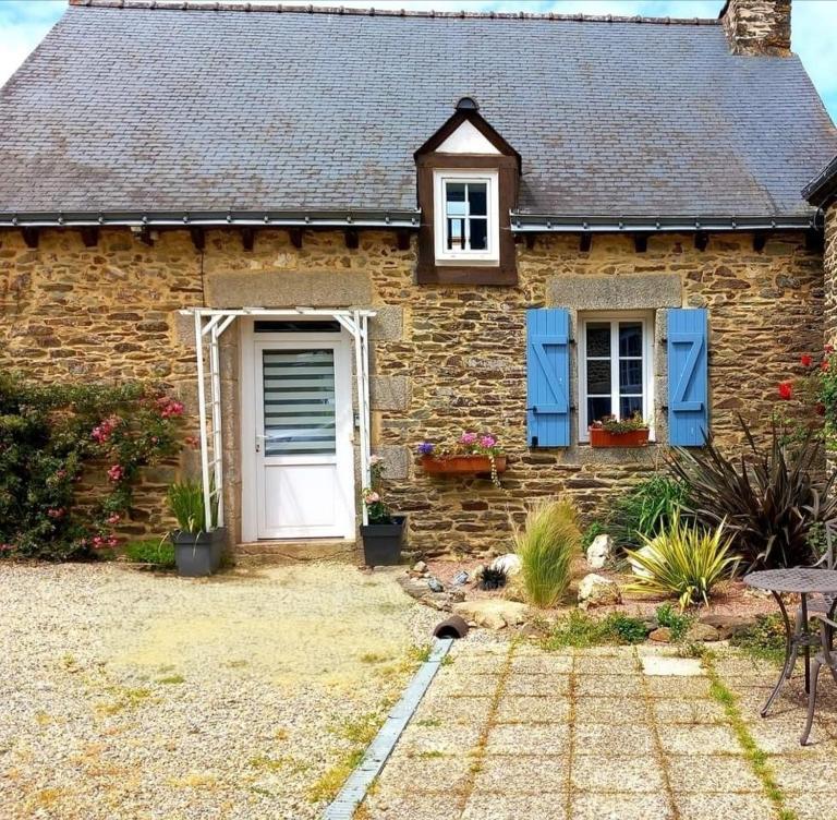 Cottage Lavandes et Cottages Roses - Ferienwohnung Crédin