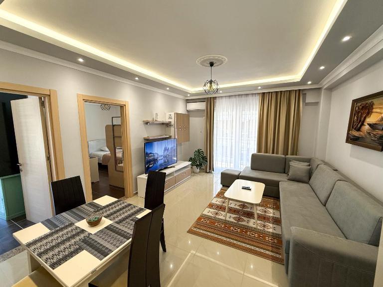 Fishta Apartment Q6 37 - B&B Velipojë