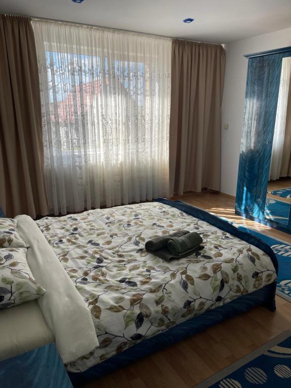 Casa Traiana - B&B Şura Mică