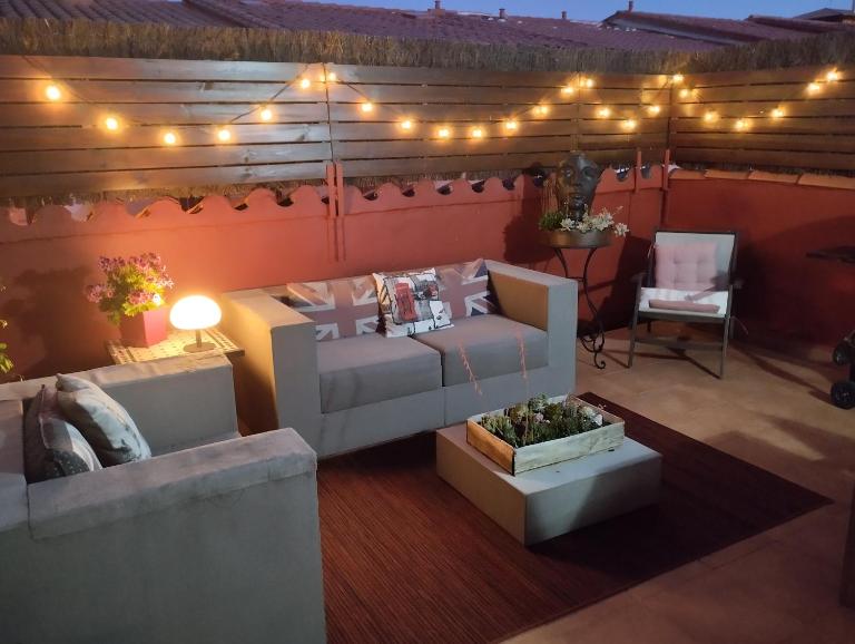 LES LLÚDRIGUES Casa Loft con aire ac y terraza - Chambres d'hôtes Arnes