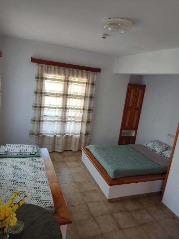 Michalis Chios Rooms - Bed and Breakfast Megás Limniónas