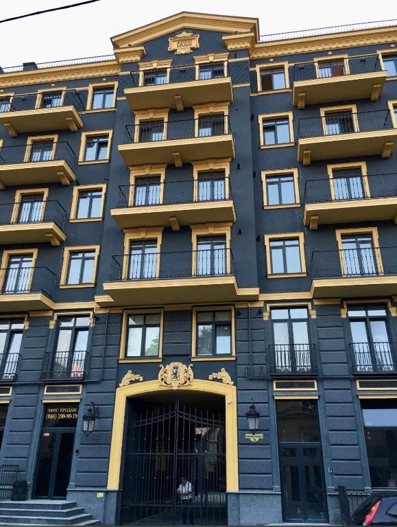 Одесса Malenkaja Italy s terrasoi na krushe - B&B Odessa