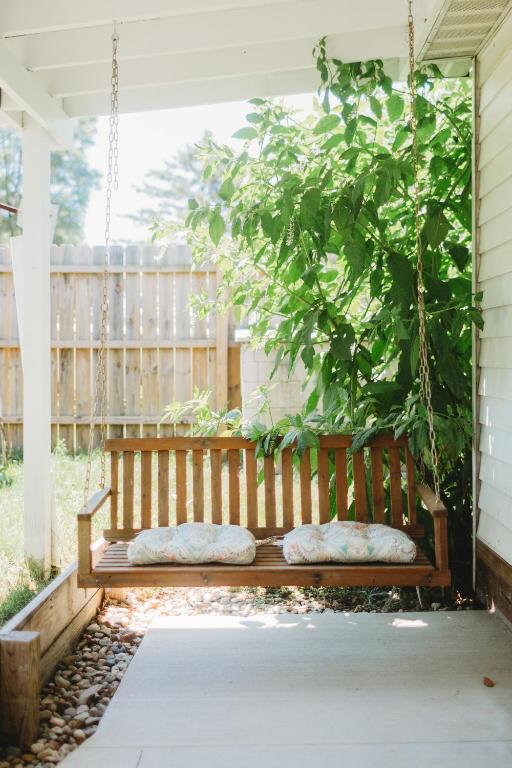 Serene Studio Country Apartment in Sawyer MI Near Lake MI and Downtown - Bed and Breakfast Harbert