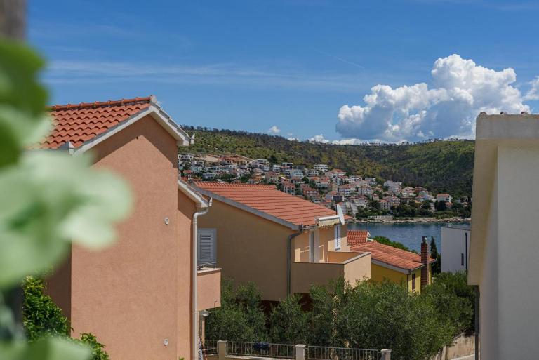 Apartmani Cesarica - Ferienwohnung Trogir