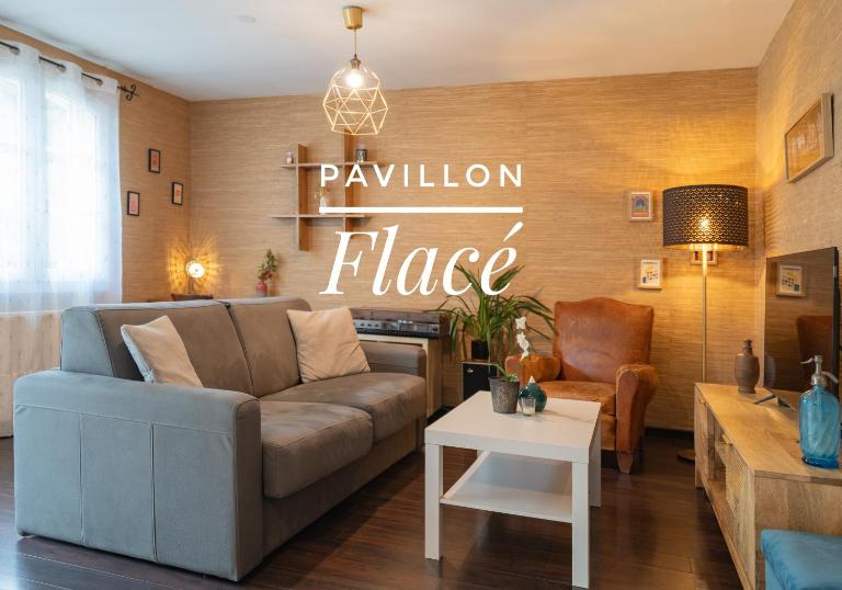 Le Pavillon Flacé - Ferienwohnung Souligné-Flacé