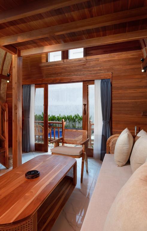 Luh Adi Villa 3, Modern Balinese wooden house close to Uluwatu - B&B Uluwatu