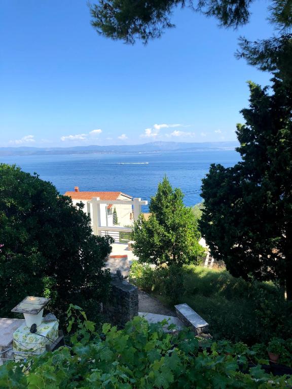 Apartments with beautifull view Peace and quiet - B&B Stomorska
