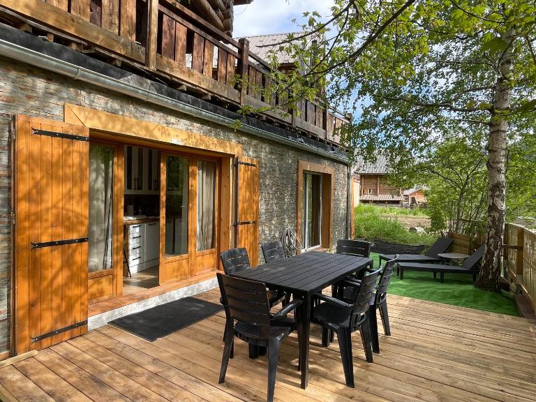 Le Cocon Appartement 4à 6 couchages 75 M2 avec terasse - Bed and Breakfast Allos