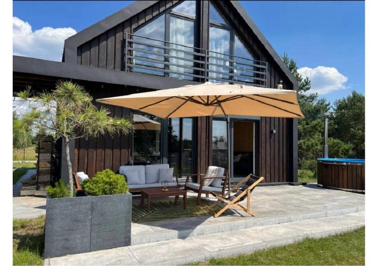 Nowoczesna stodoła z balią na Mazurach - B&B Trelkowo