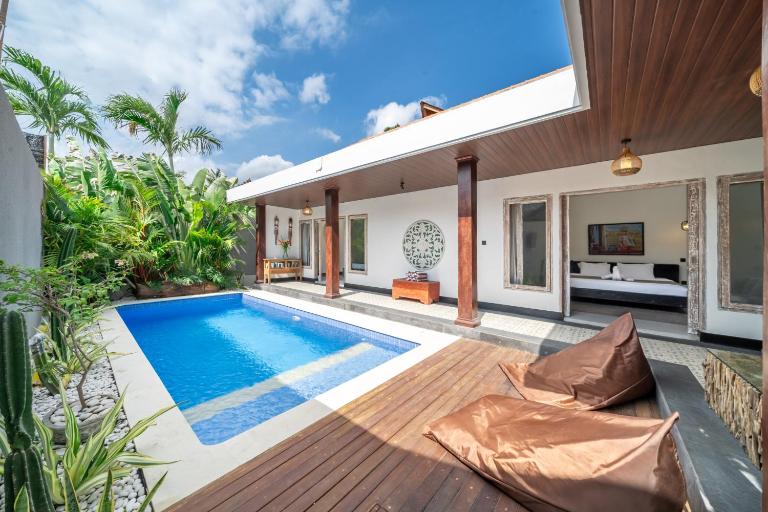Villa Thyme, secluded 2 bedroom pool Villa, 2 minutes walking to cafe - B&B Canggu