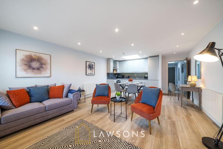 Penthouse Living by Lawsons - Ferienwohnung Windsor