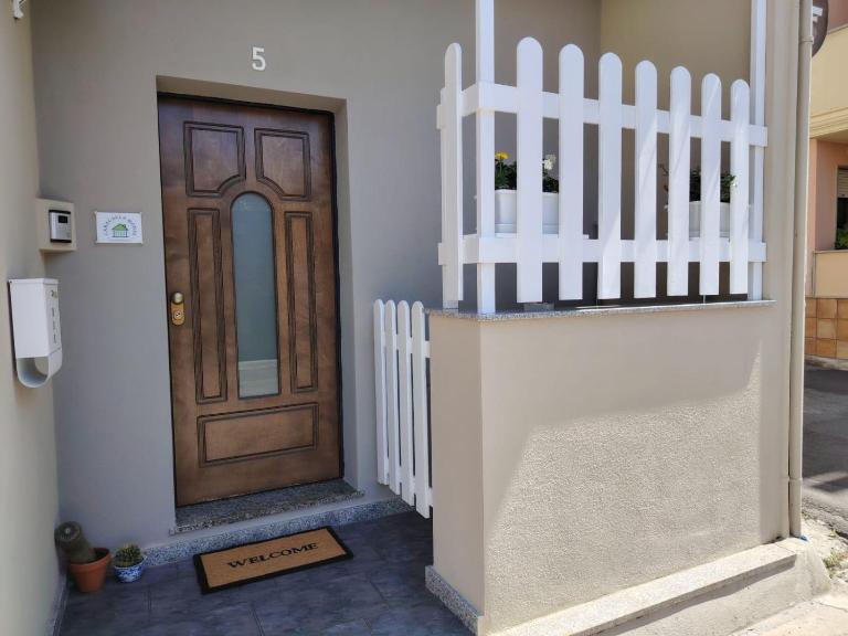 Caracalla House - B&B Monserrato
