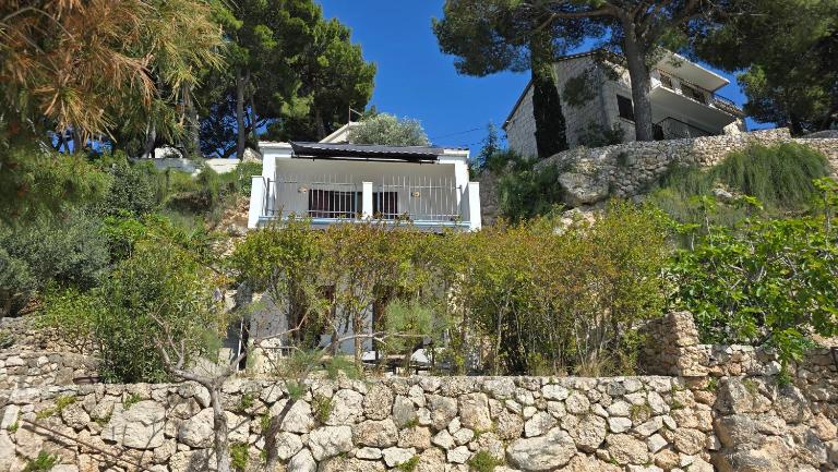 Beach House 5 stairs - B&B Omiš