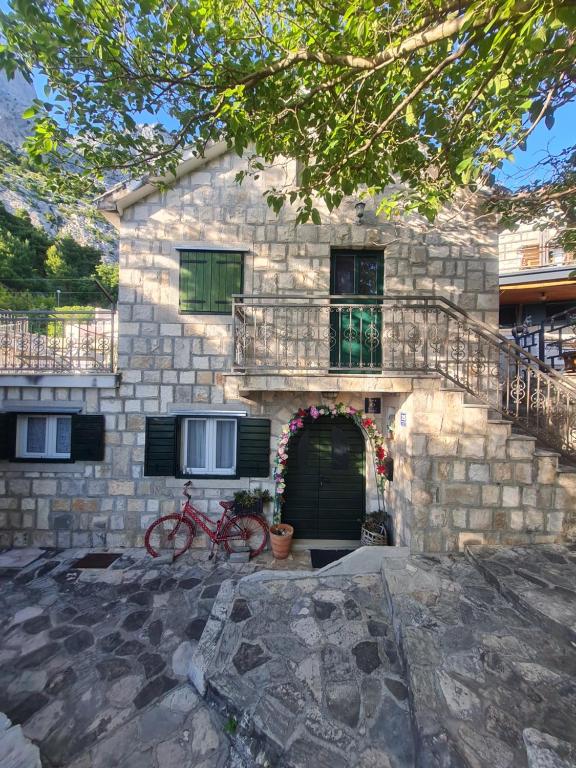 Sea view stone house Donkey - Ferienwohnung Baška Voda