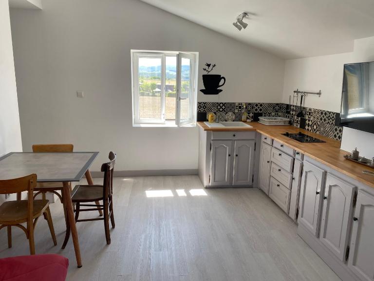 Joli t2 au calme - B&B Charnay-lès-Mâcon