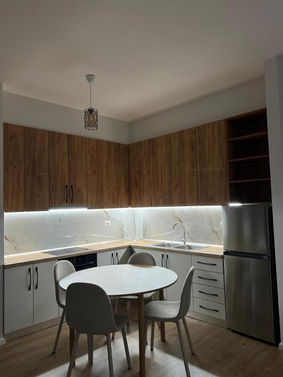 Richi`s Guest House II - Ferienwohnung Tirana