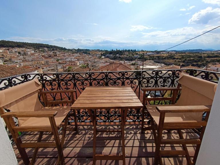 Traditional Stone House - B&B Kranidi
