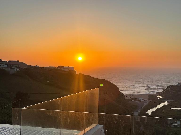 Villa Barthelemy, Ericeira Luxury Villa - B&B Ericeira