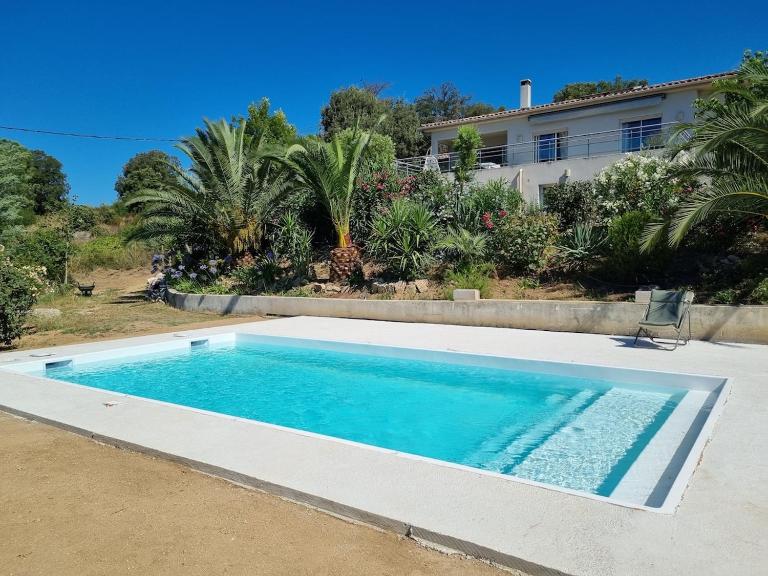 T2, rez de villa avec piscine - Bed and Breakfast Afa