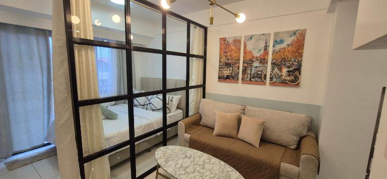 Cozy room at Brenthill Condominium - Bed and Breakfast Baguio City