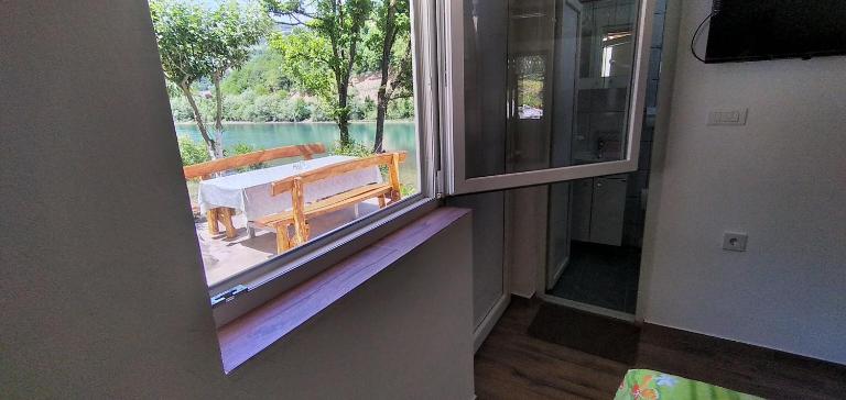 Prenoćište na Drini-Vikendica 2 - B&B Foča