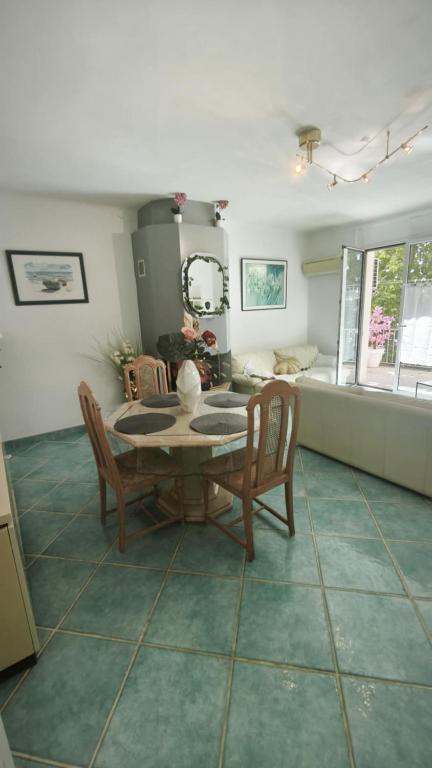 karine et thierry - Bed and Breakfast Arles