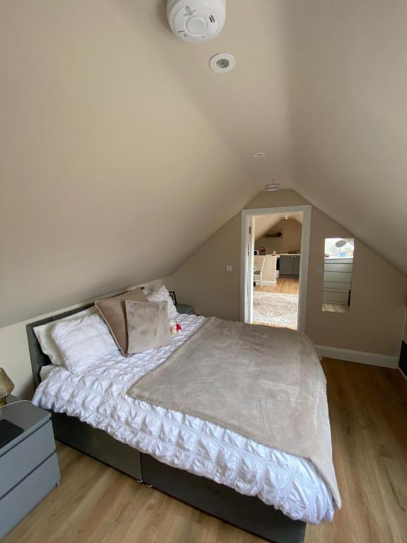The Loft - Bed and Breakfast Roundwood