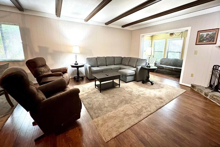 Mountain Charm 2 by Avada Properties - Bed and Breakfast Gatlinburg