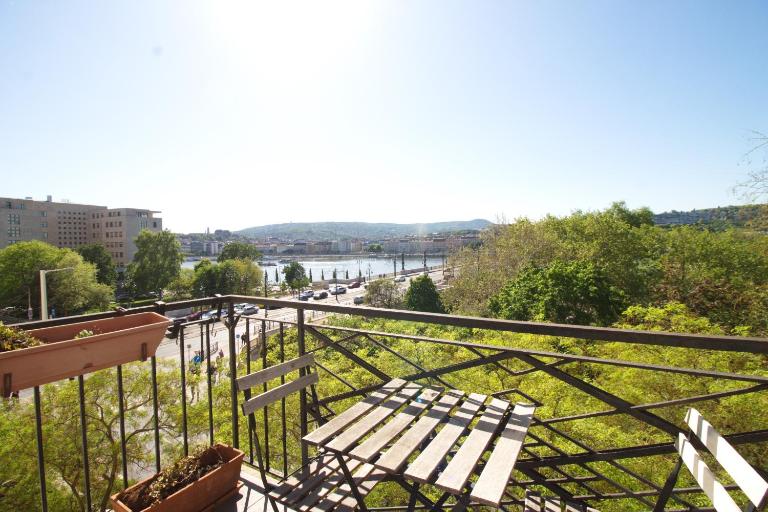 Small Paris - B&B Budapest