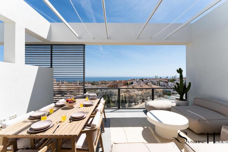 Luxury 3-Bed Mijas Villa, Sea View, Pool & Jacuzzi - B&B Mijas