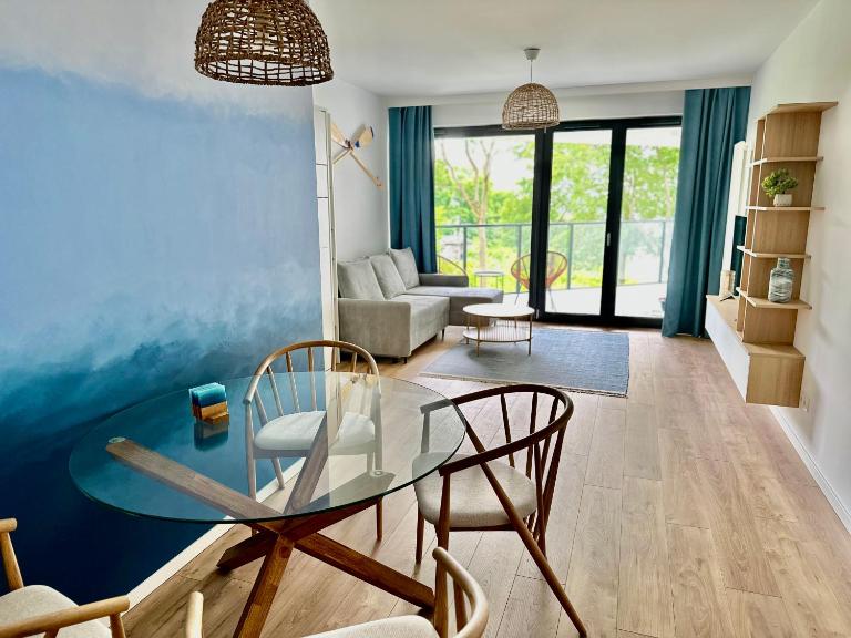 Błękitna Keja - apartament z widokiem na jezioro - Zegrze - Chambres d'hôtes Zegrze