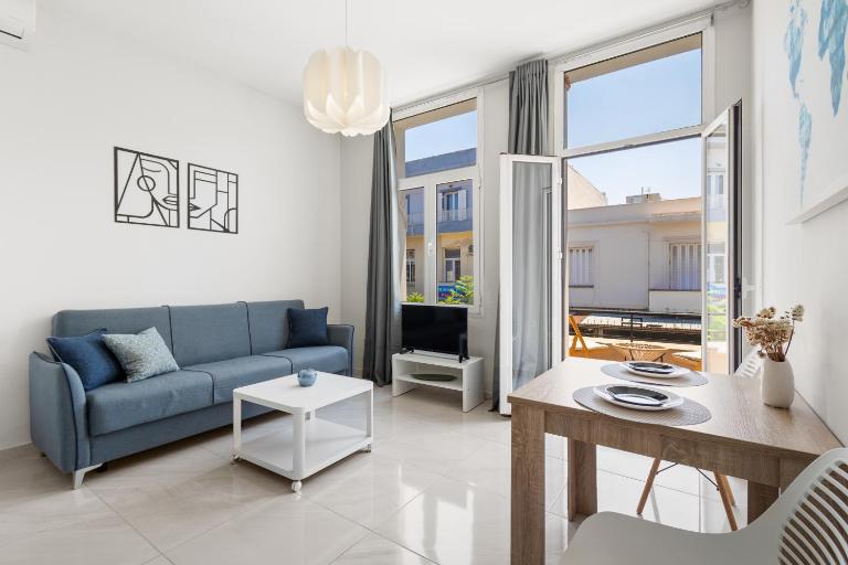 Central Bliss Apartment - 5' to Old Town - Ferienwohnung Chania