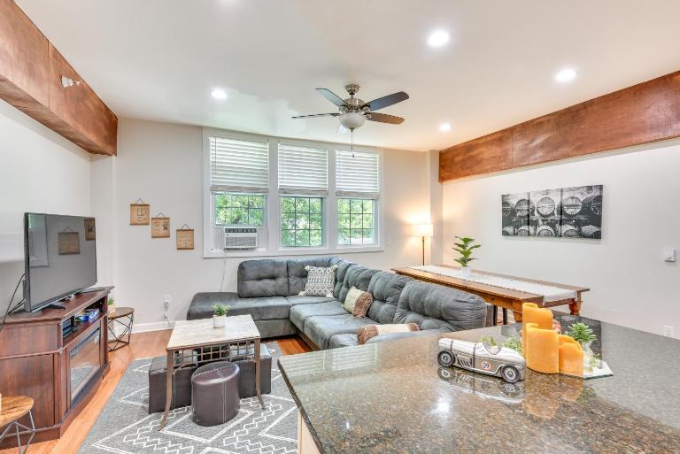 Cozy Sawyer Apartment - 2 Mi to Warren Dunes Park! - Bed and Breakfast Sawyer