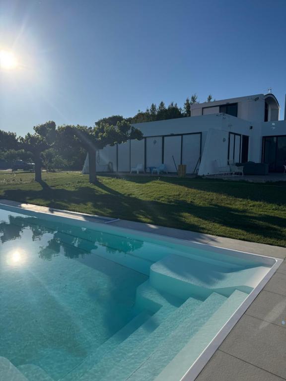 Doctor s estate Χαλκίδα - Bed and Breakfast Fáros