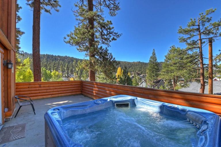 Recreation Ridge-Next To Boulder Bay-HUGE - B&B Big Bear Lake