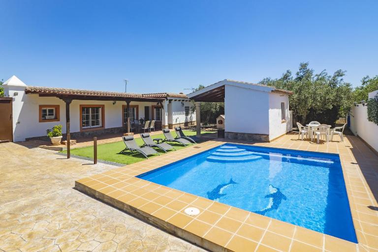 Cubo's Casa La Dehesilla High Privacy and Pool - B&B Alhaurín el Grande