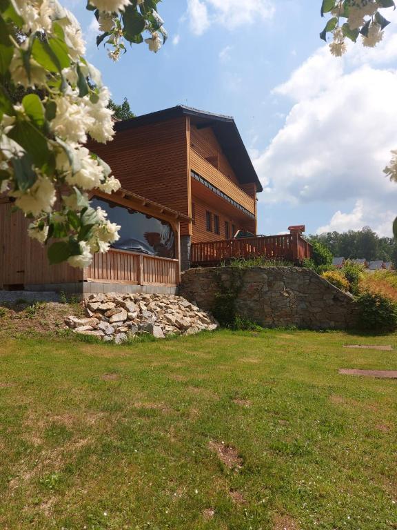 Chata POD HOUBOVÝM VRCHEM 2 - B&B Horní Planá