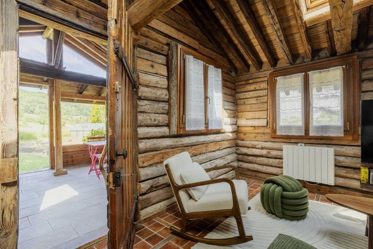 Le Chalet trésor caché au cœur de la nature - Bed and Breakfast Présilly