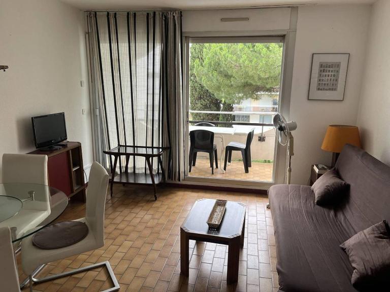Au centre ville de la Grande Motte, à 200m de la plage N68 - Chambres d'hôtes La Grande-Motte