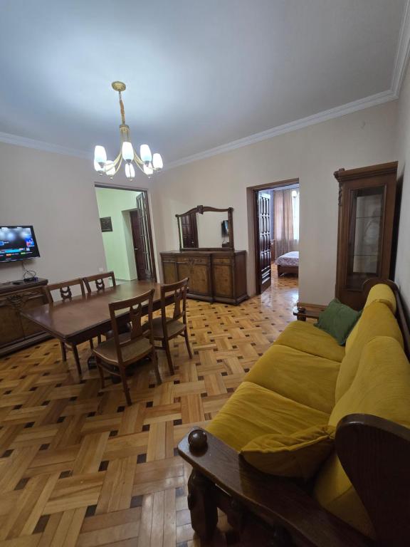 Apartment Gorgiladze - B&B Batumi