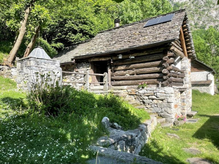 Cozy Rustic Prato Sornico - B&B Sornico
