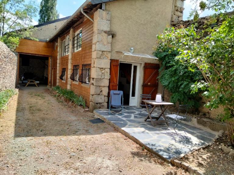 Corps de ferme rénové - Chambres d'hôtes Latour-de-Carol