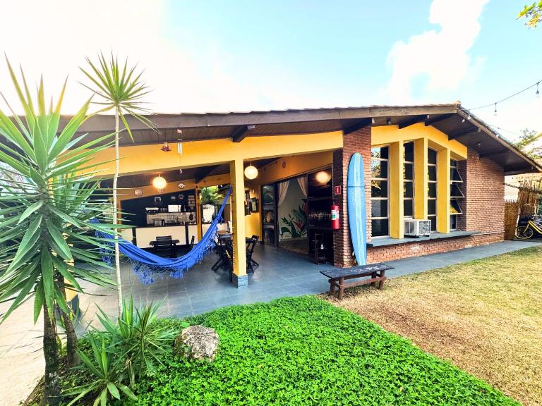 Tombo Beach Home Stay - B&B Guarujá