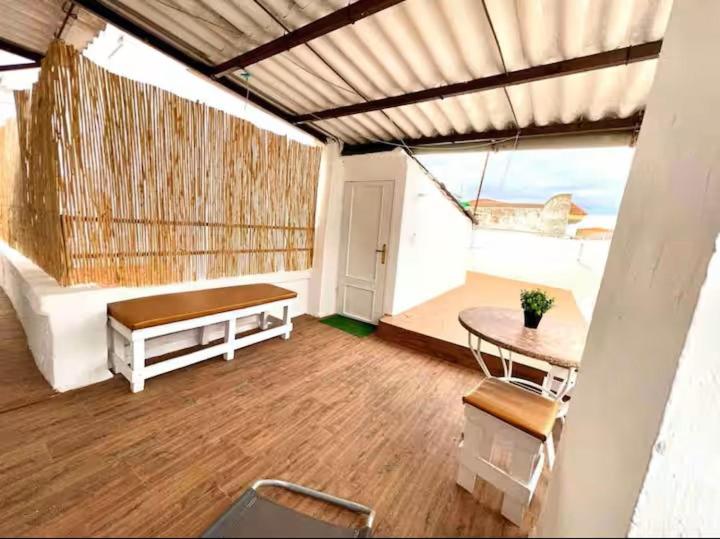 Piso con encanto en Santa Amalia - B&B Santa Amalia