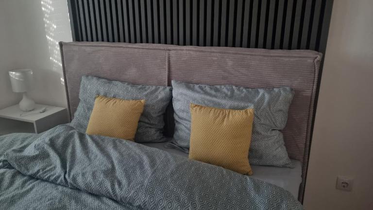Apartman Lola - B&B Novo Korito
